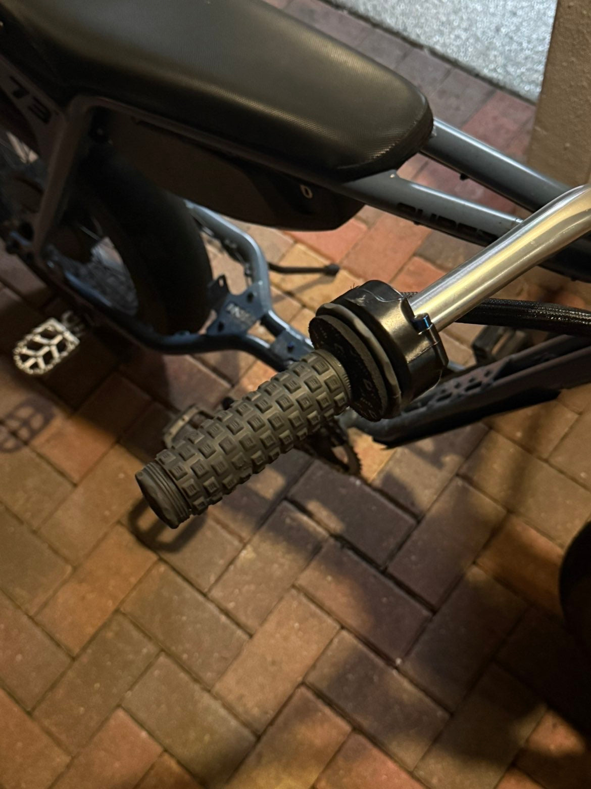 All-Black Pro Taper Pillow Grips - Pair