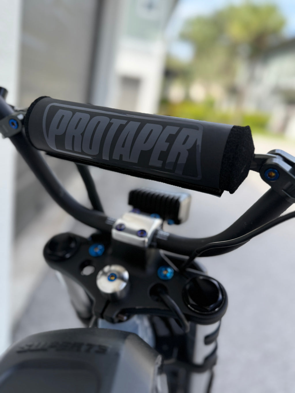 All black pro taper bar pad