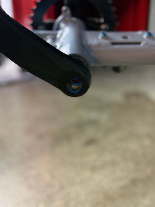 Titanium crank bolts