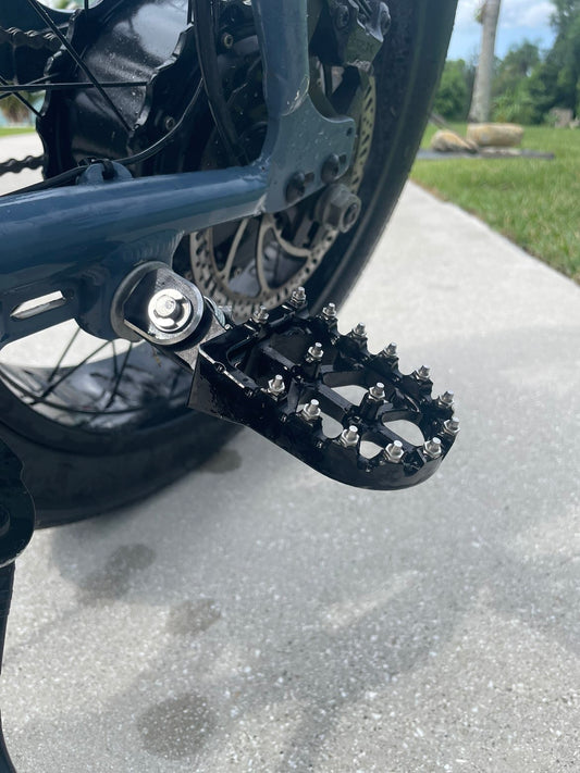 Mx style rear peg kit